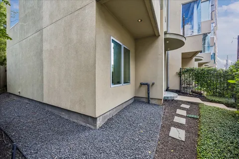 $549,000 | 1610 Calumet Street, Houston, TX 77004