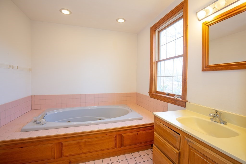 19 Pleasant Valley Road Amesbury, MA 01913 - Photo 29 of 42 Gallery Image 29