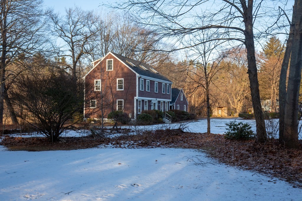 19 Pleasant Valley Road Amesbury, MA 01913 - Photo 5 of 42 Gallery Image 5