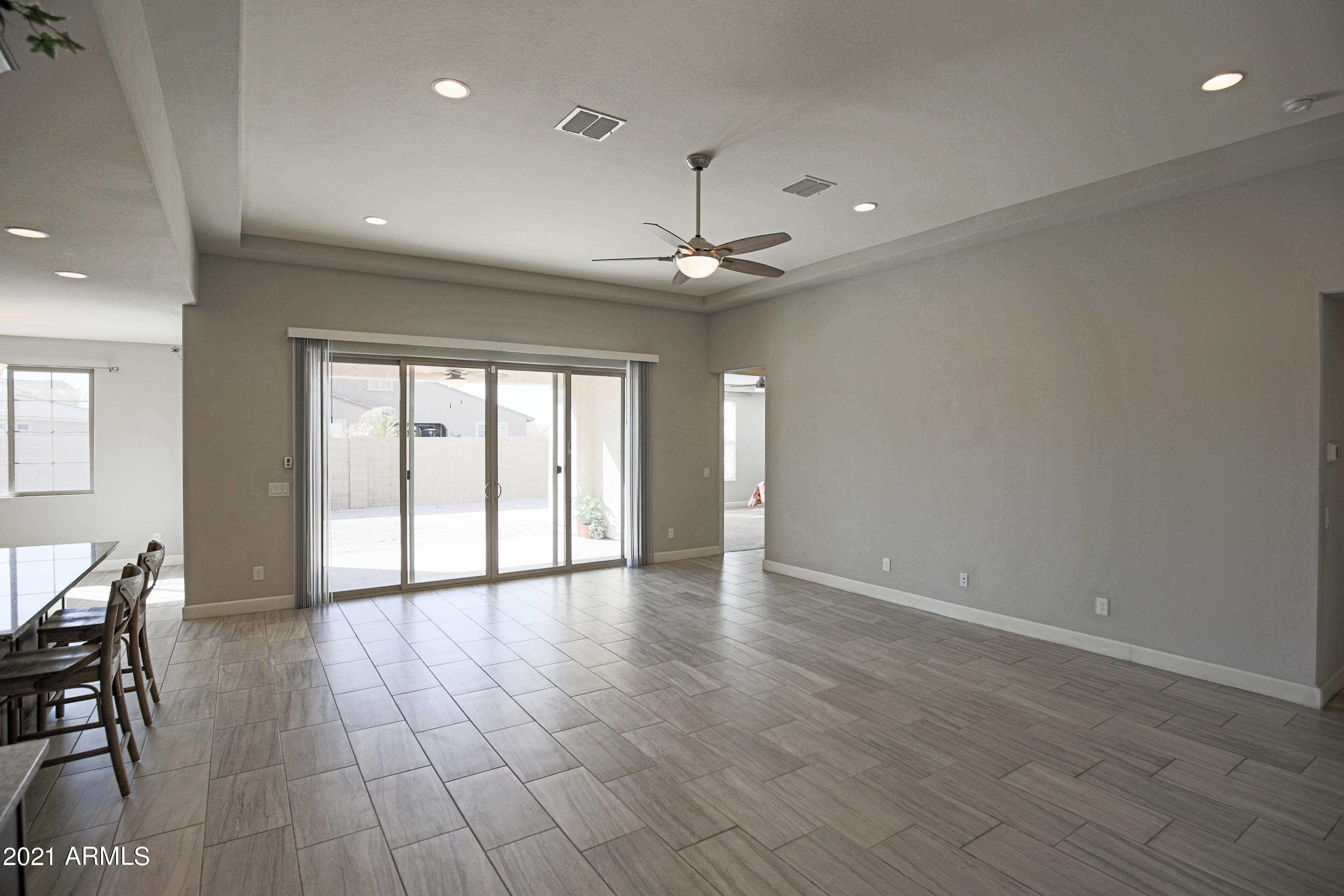 18325 West Raven Road Goodyear, AZ 85338 - Photo 13 of 59 12 Foot Slider!