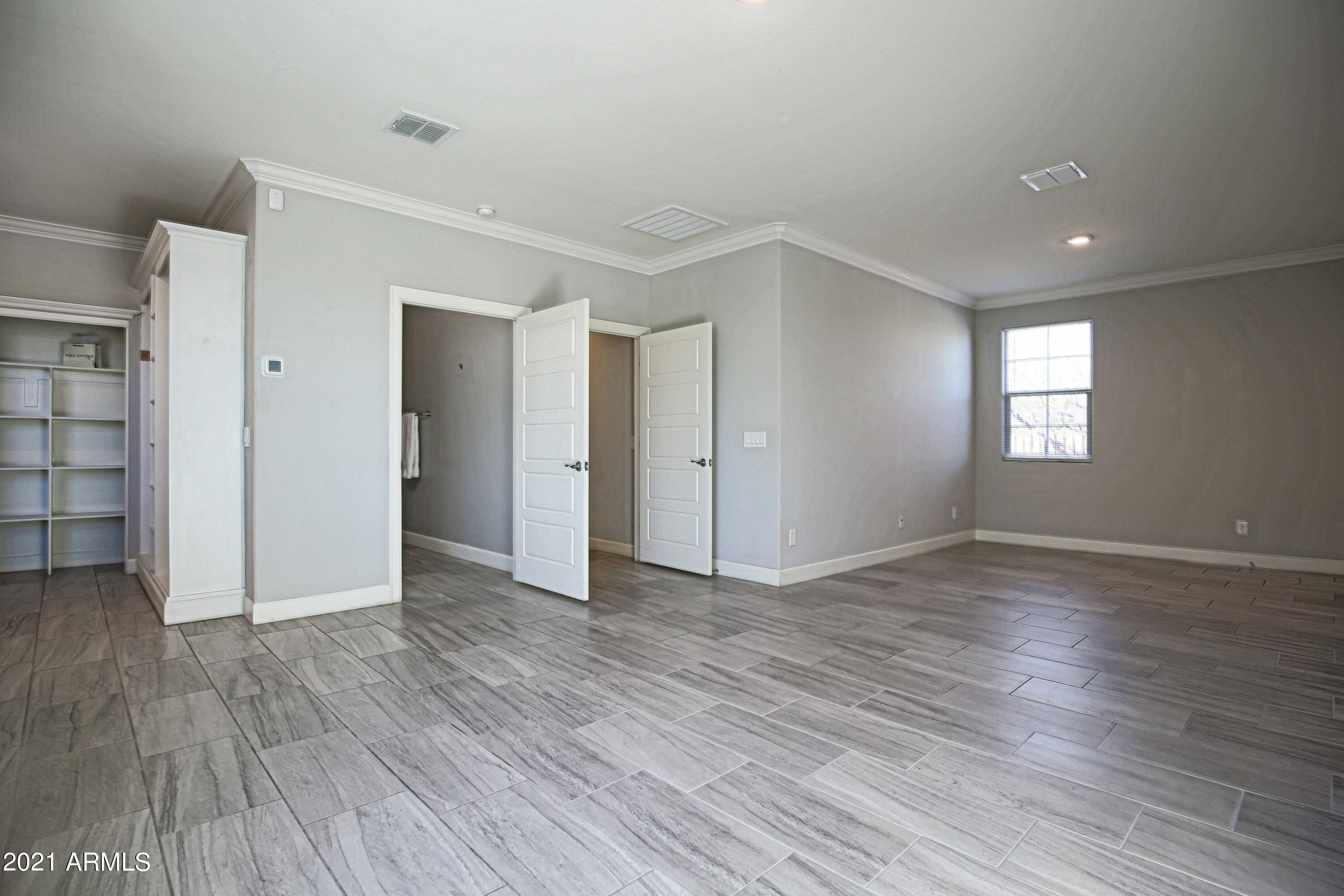 18325 West Raven Road Goodyear, AZ 85338 - Photo 30 of 59 oversized room-private suite!