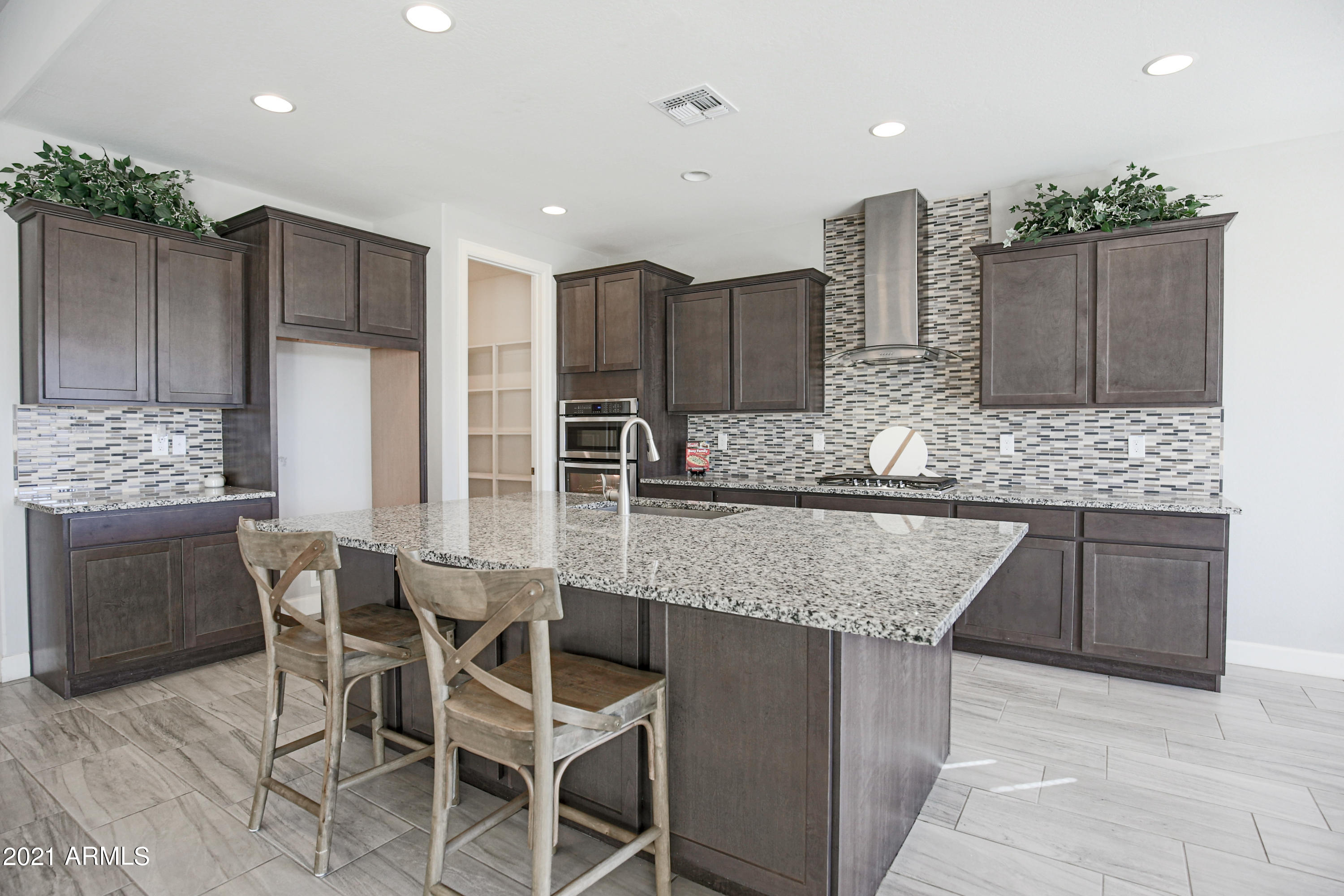 18325 West Raven Road Goodyear, AZ 85338 - Photo 6 of 59 Large island!