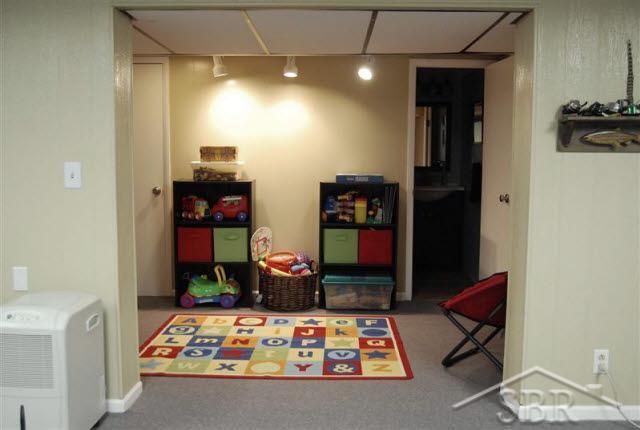 2425 Anderson Road Saginaw, MI 48603 - Photo 15 of 21 20096805-14.JPG