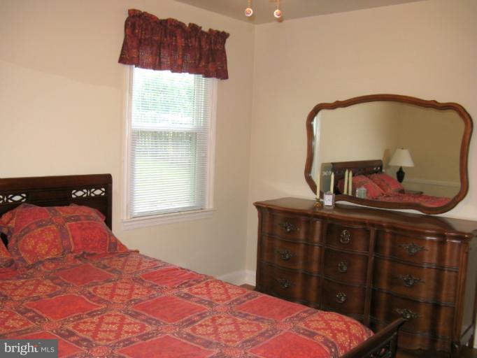 523 Shipley Road Linthicum Heights, MD 21090 - Photo 1 of 16 Bedroom