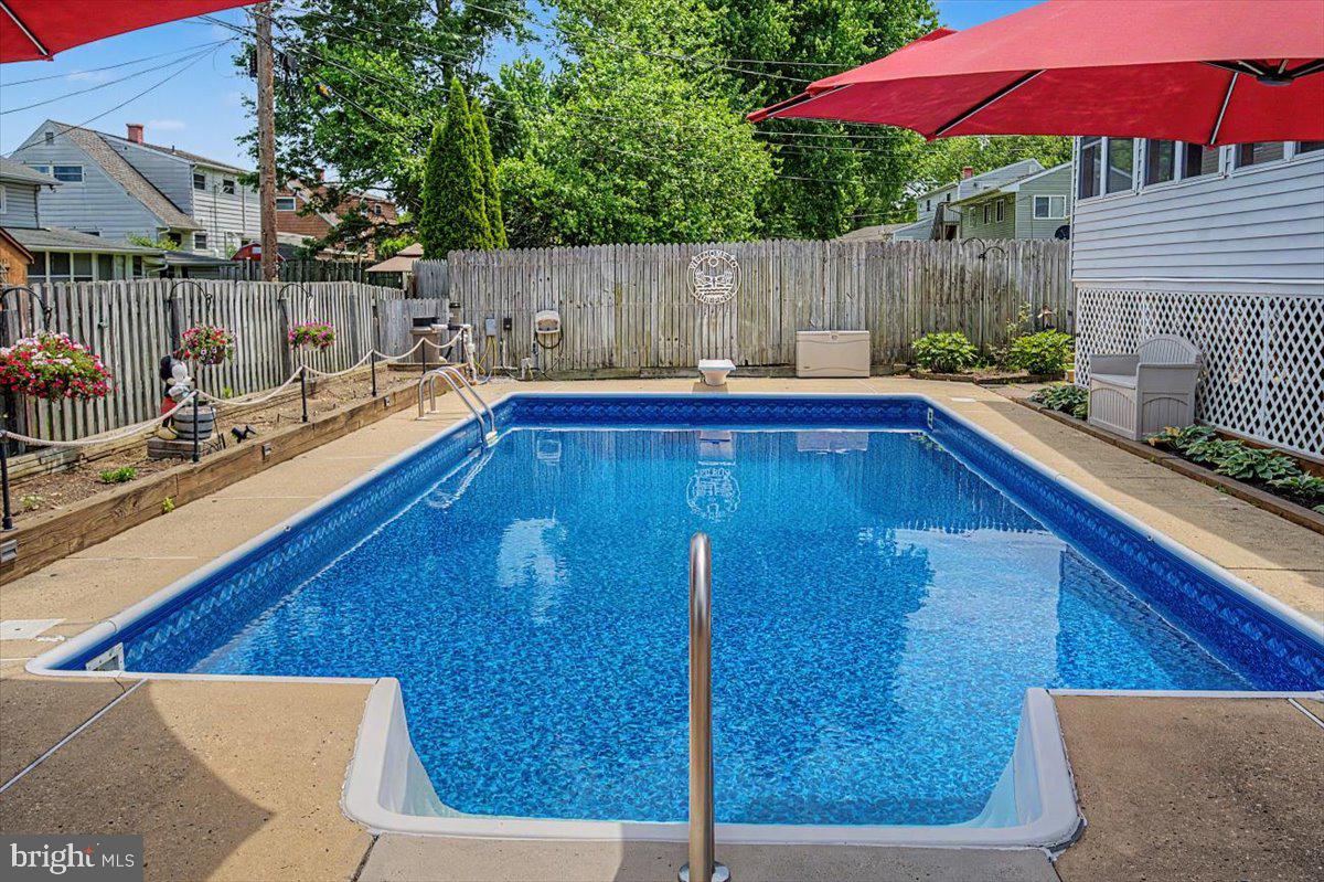 114 Kenmark Road Newark, DE 19713 - Photo 36 of 45 Another view of the pool