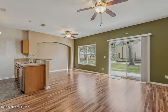 $185,000 | 5260 Collins Road, Unit 508, Jacksonville, FL 32244