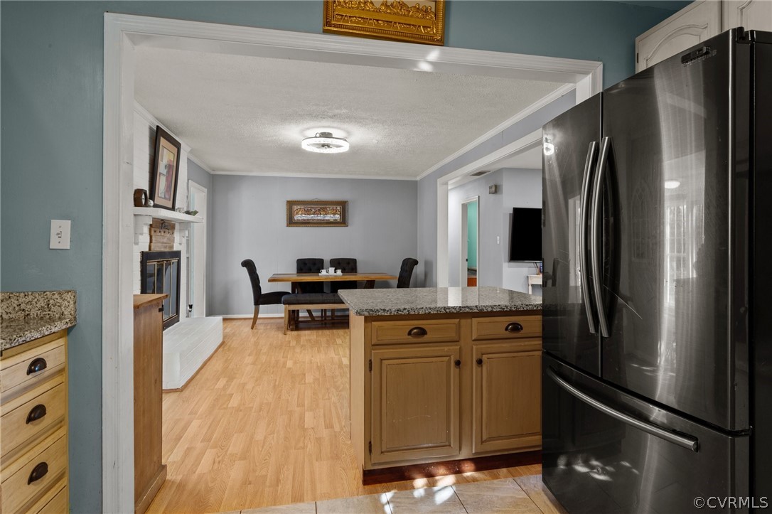 14812 Nash Road Chesterfield, VA 23838 - Photo 11 of 26 a kitchen with stainless steel appliances a refrigerator and a stove