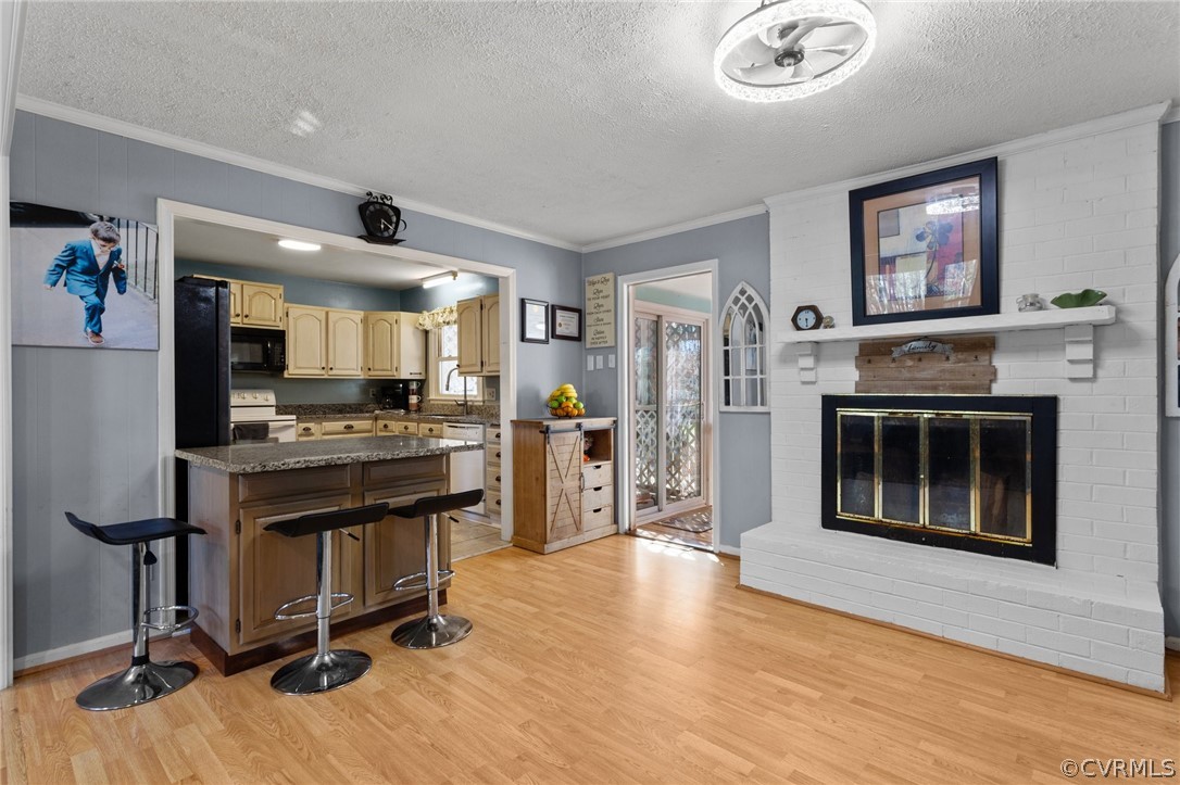14812 Nash Road Chesterfield, VA 23838 - Photo 8 of 26 a kitchen with stainless steel appliances granite countertop a refrigerator stove and sink