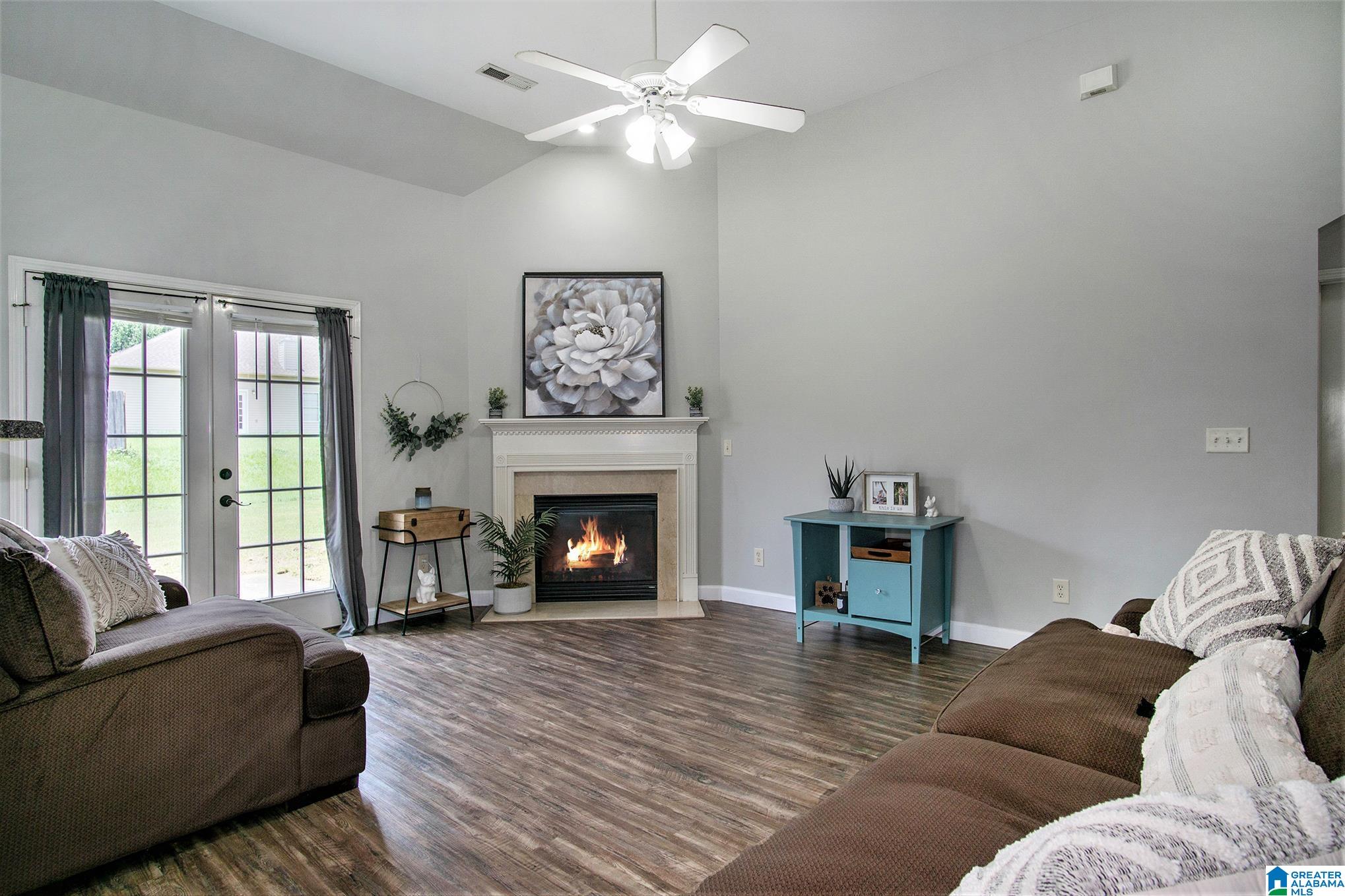 112 Merimeadows Drive Calera, AL 35040 - Photo 4 of 27