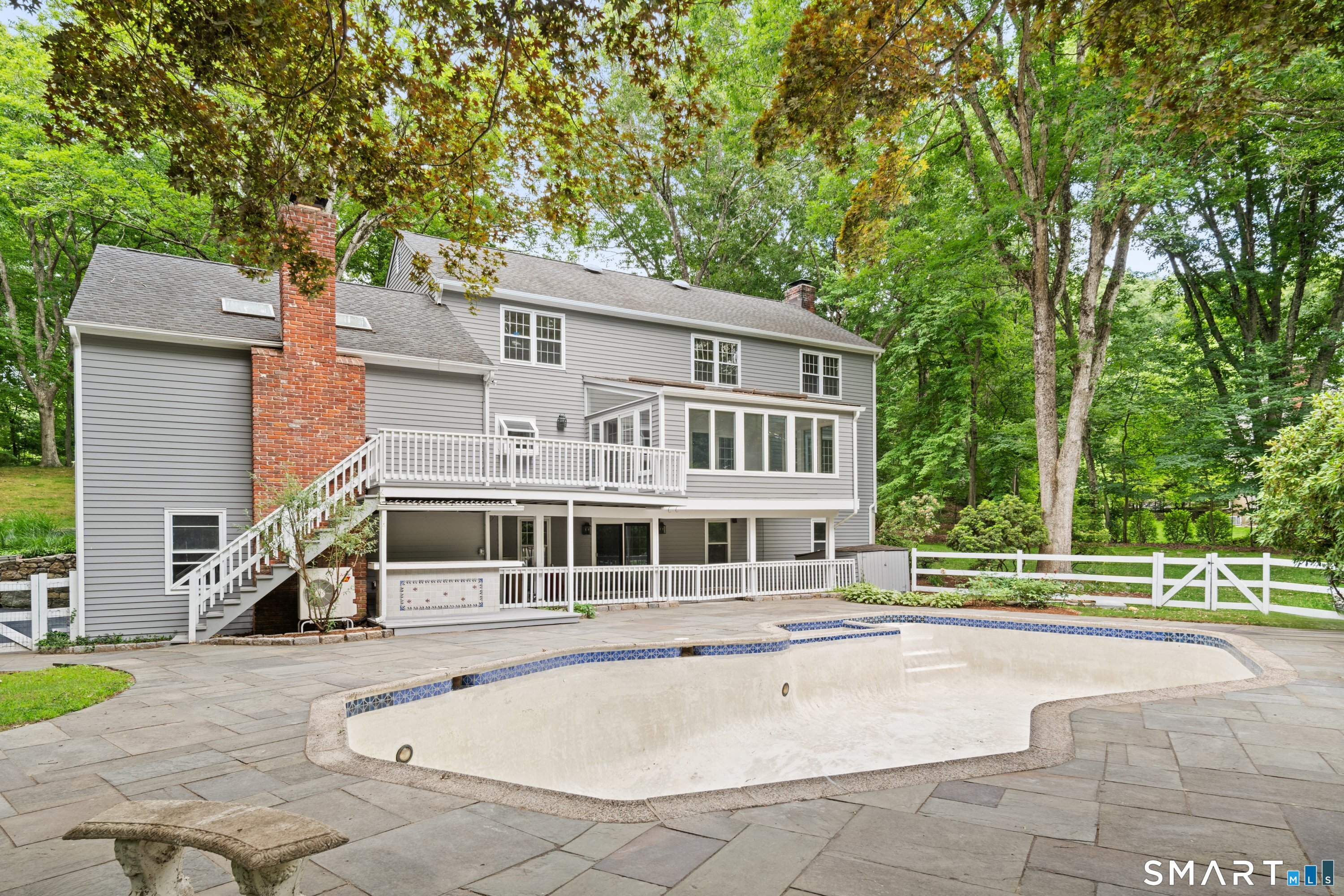 32 Silver Ridge Common Weston, CT 06883 - Photo 4 of 14