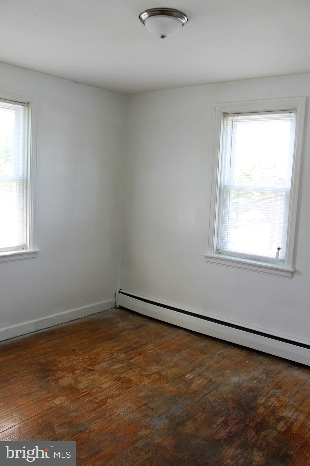244 South Reading Road Ephrata, PA 17522 - Photo 6 of 16 Bedroom 2