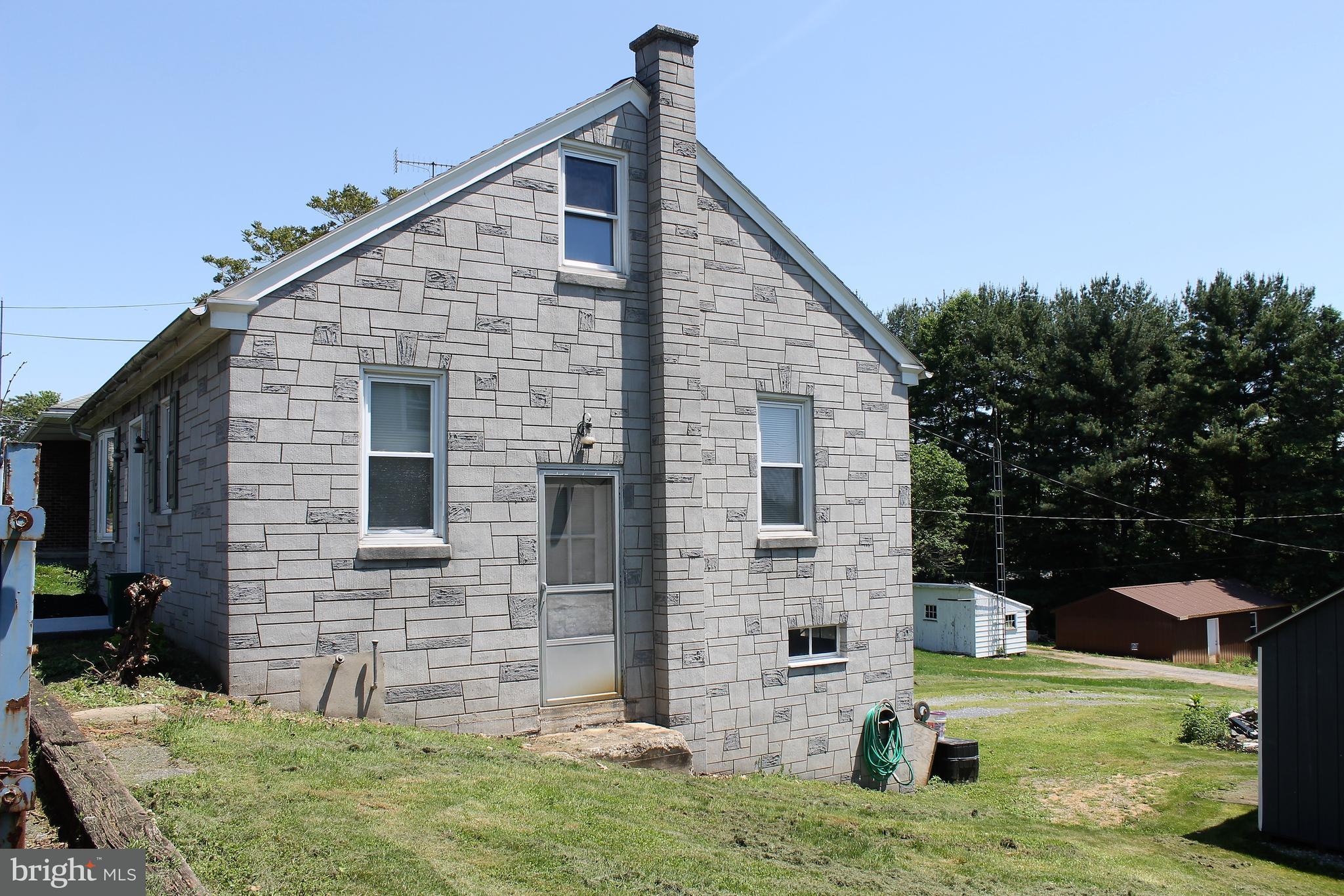 244 South Reading Road Ephrata, PA 17522 - Photo 10 of 16 Side View
