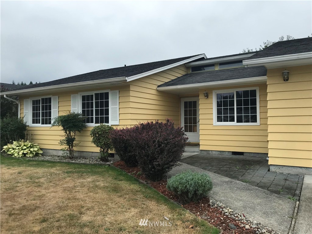 105 Villa Road Kelso, WA 98626 - Photo 2 of 8 Gallery Image 2