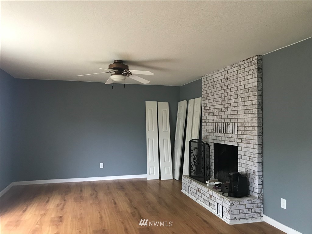 105 Villa Road Kelso, WA 98626 - Photo 6 of 8 Gallery Image 6