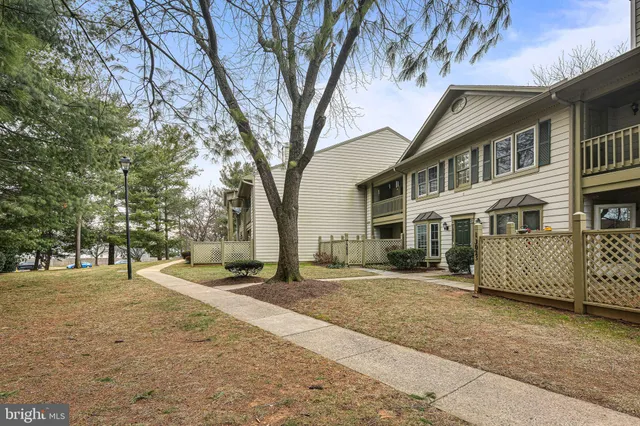 $1,925 | 13027 Shadyside Lane, Unit 12207, Germantown, MD 20874
