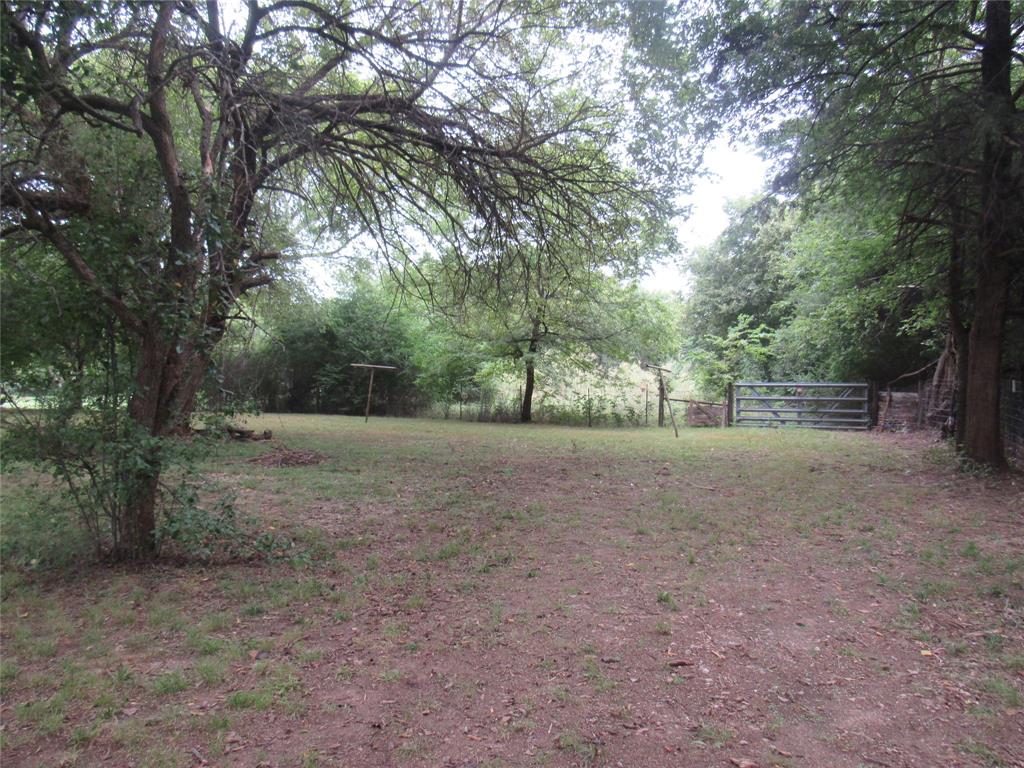 17700 Fm-901 Gordonville, TX 76245 - Photo 8 of 34