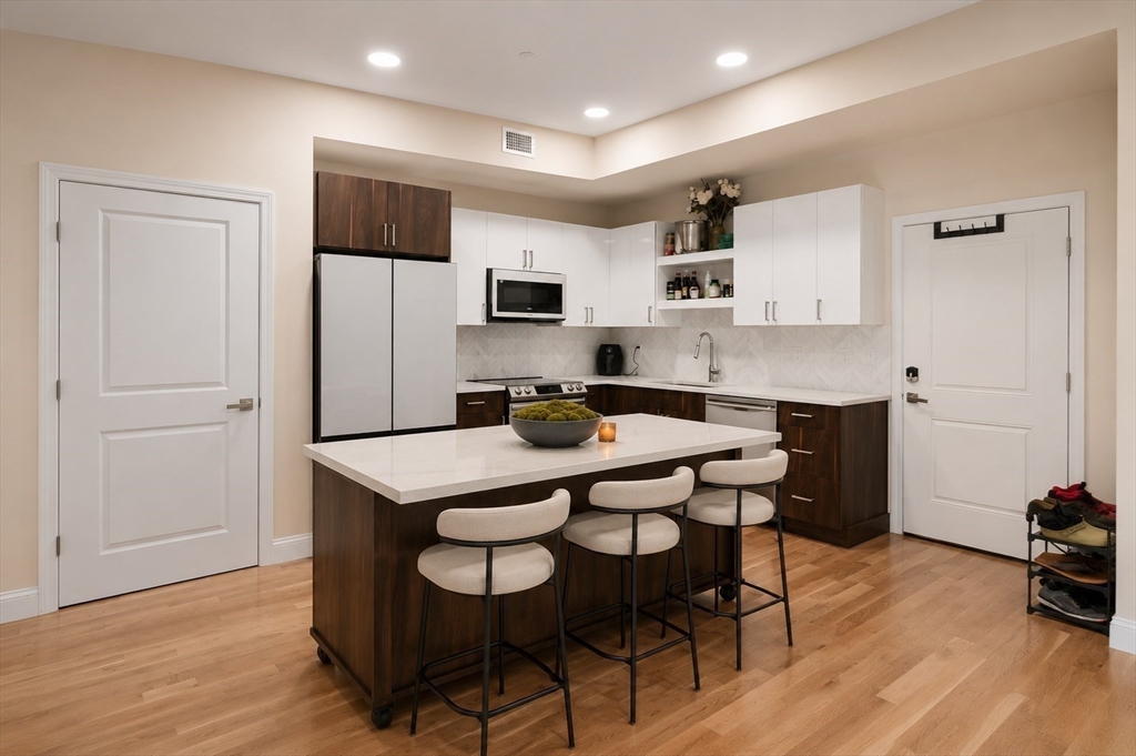 16 Taber Street, Unit 203 Boston, MA 02119 - Photo 5 of 35