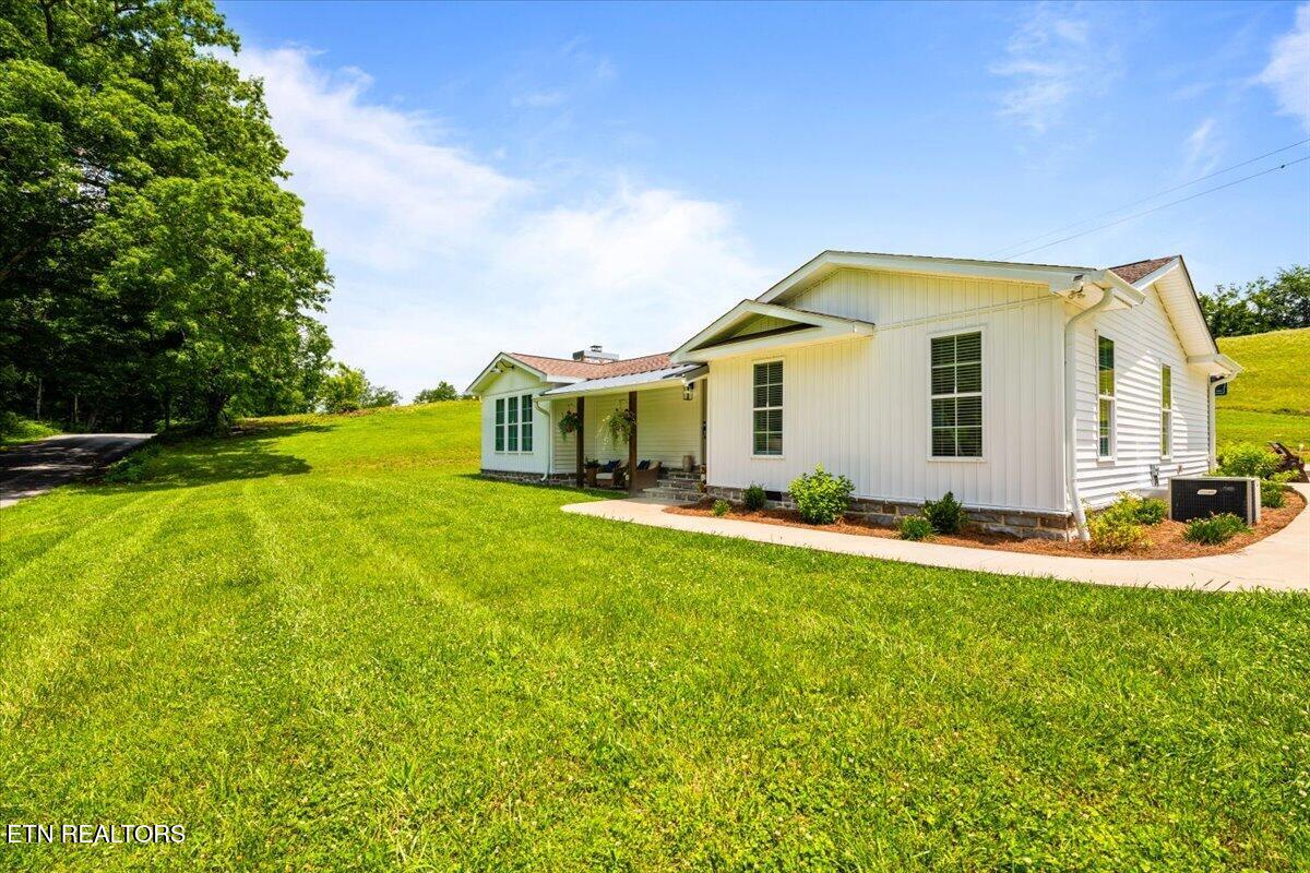 211 Pump Hollow Road Speedwell, TN 37870 - Photo 6 of 56 03-211 Pump Hollow Rd