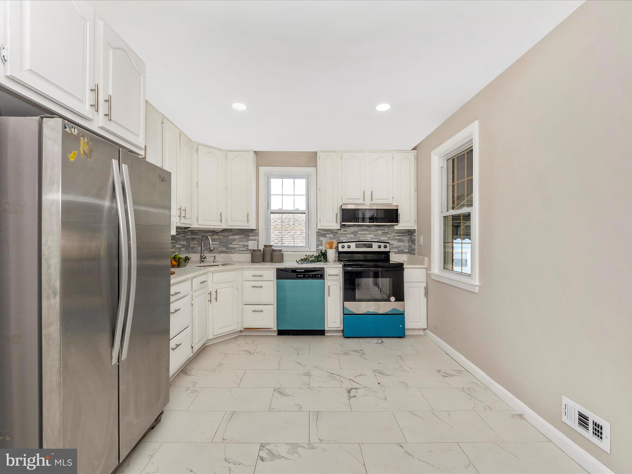 1914 Midland Road Dundalk, MD 21222 - Photo 12 of 50 Kitchen
