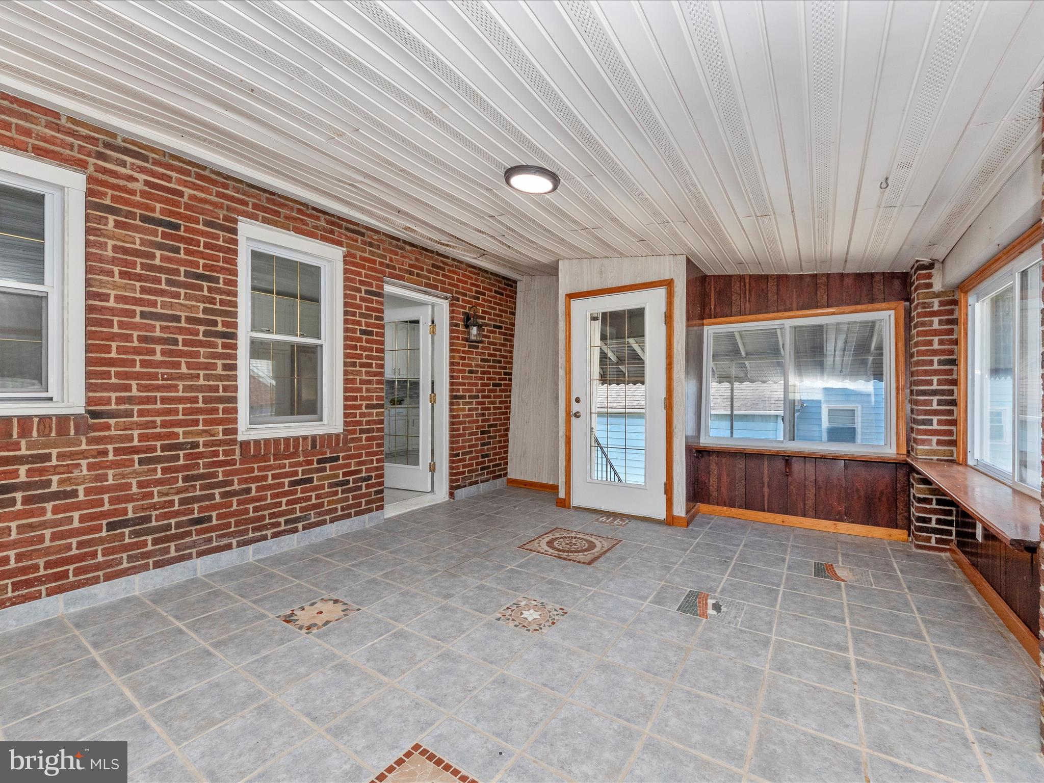 1914 Midland Road Dundalk, MD 21222 - Photo 16 of 50 Sunroom