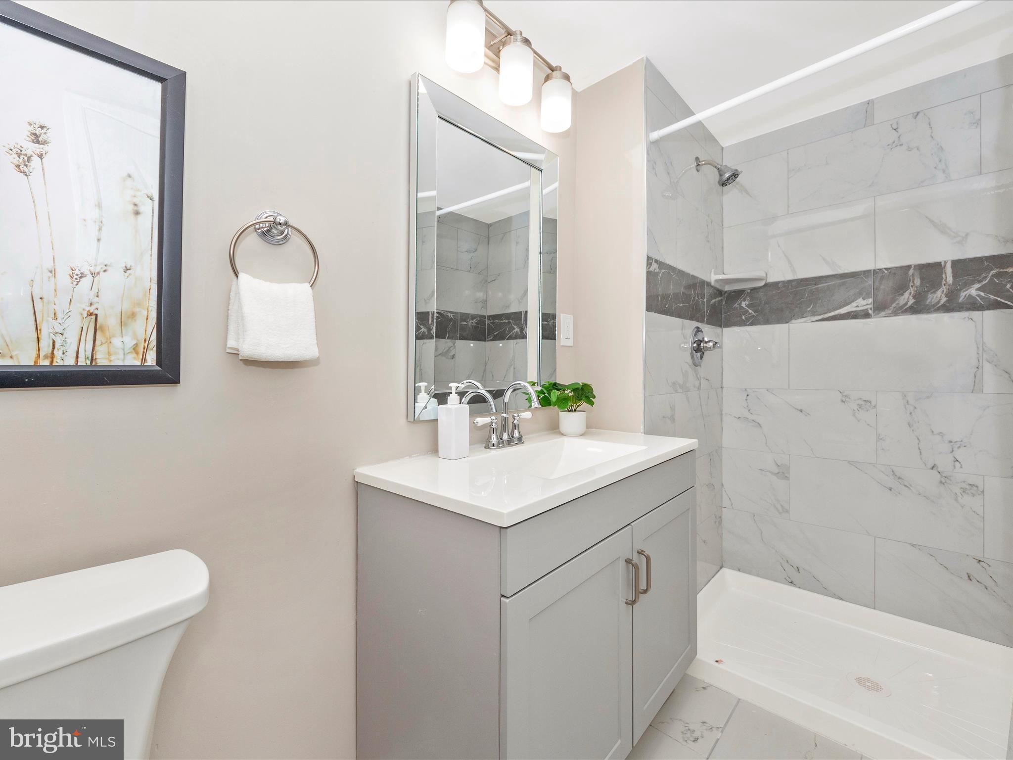 1914 Midland Road Dundalk, MD 21222 - Photo 18 of 50 Bathroom 2