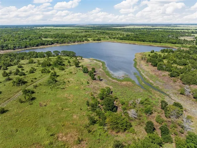 $184,500 | 214 County Road 214, Coolidge, TX 76635