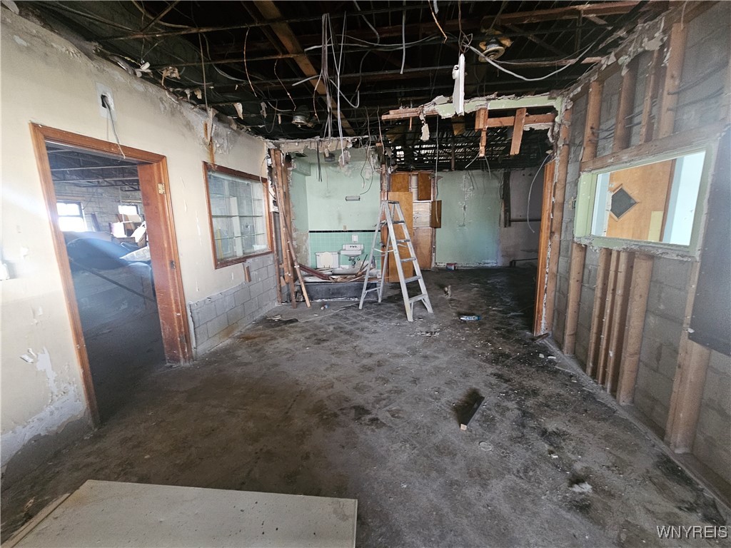 814 Abbott Road Buffalo, NY 14220 - Photo 5 of 15