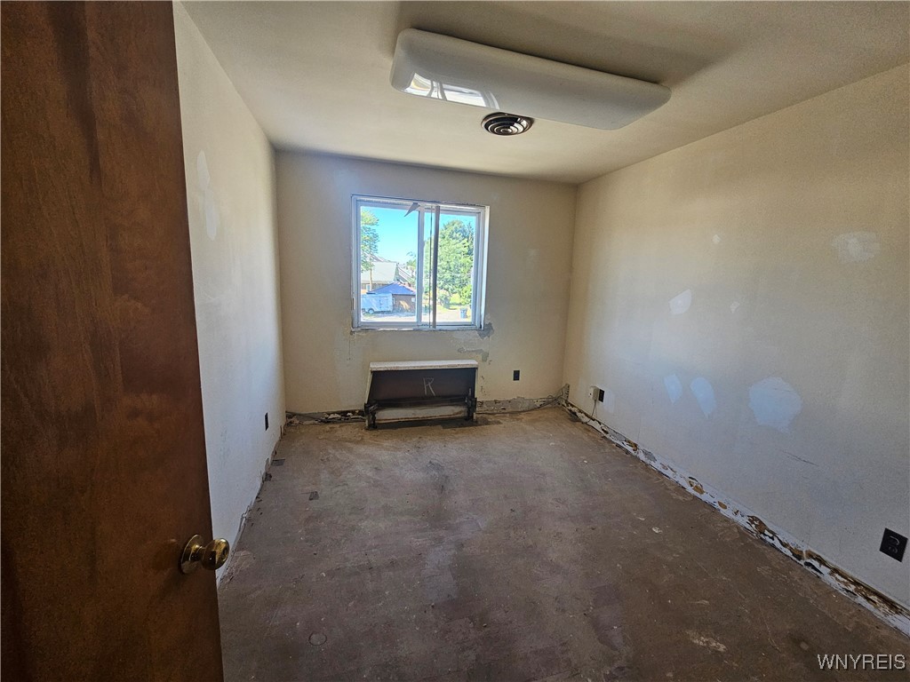 814 Abbott Road Buffalo, NY 14220 - Photo 10 of 15