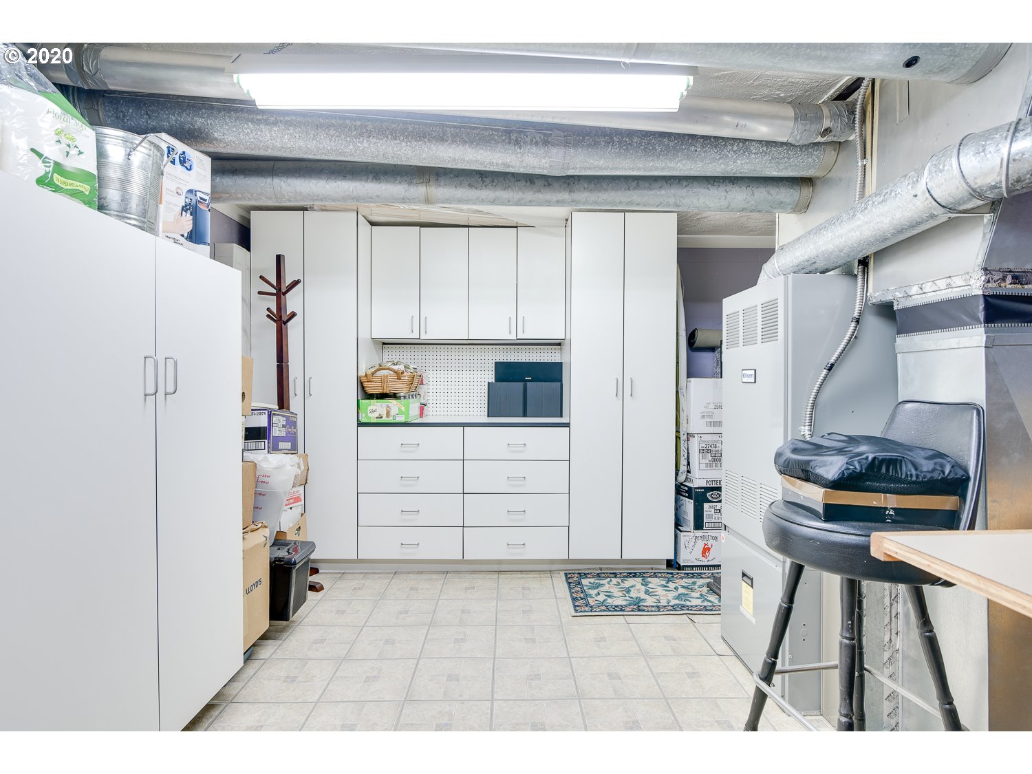 15500 Southwest Beef Bend Road Tigard, OR 97224 - Photo 14 of 29 Gallery Image 14