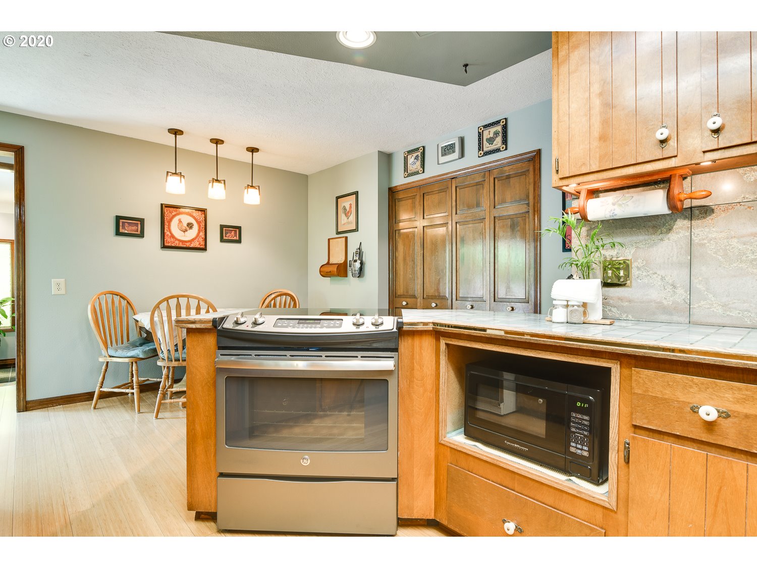 15500 Southwest Beef Bend Road Tigard, OR 97224 - Photo 7 of 29 Gallery Image 7