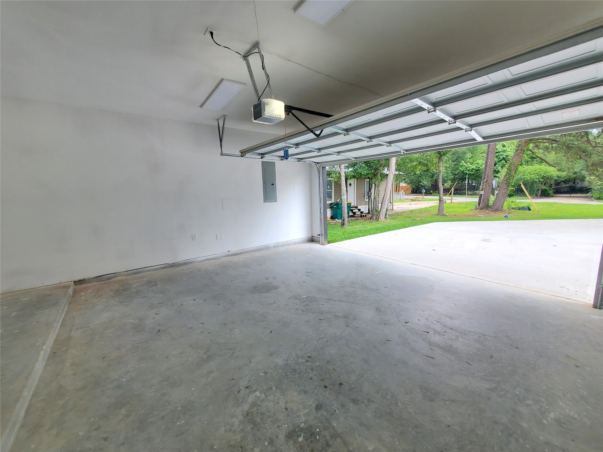 1306 North 9th Street Conroe, TX 77301 - Photo 44 of 47 Unit B Garage