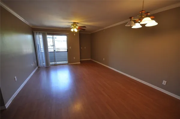 $2,695 | 501 West 26th Street, Unit 222, Austin, TX 78705