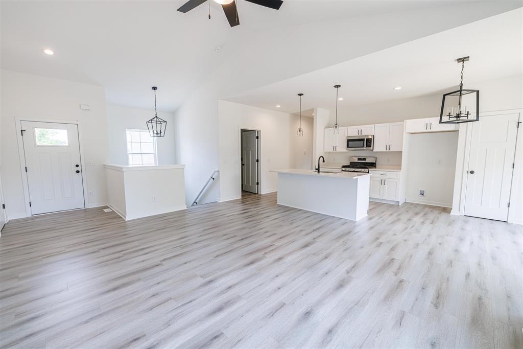 2380 Pow Wow Beloit, WI 53511 - Photo 6 of 15