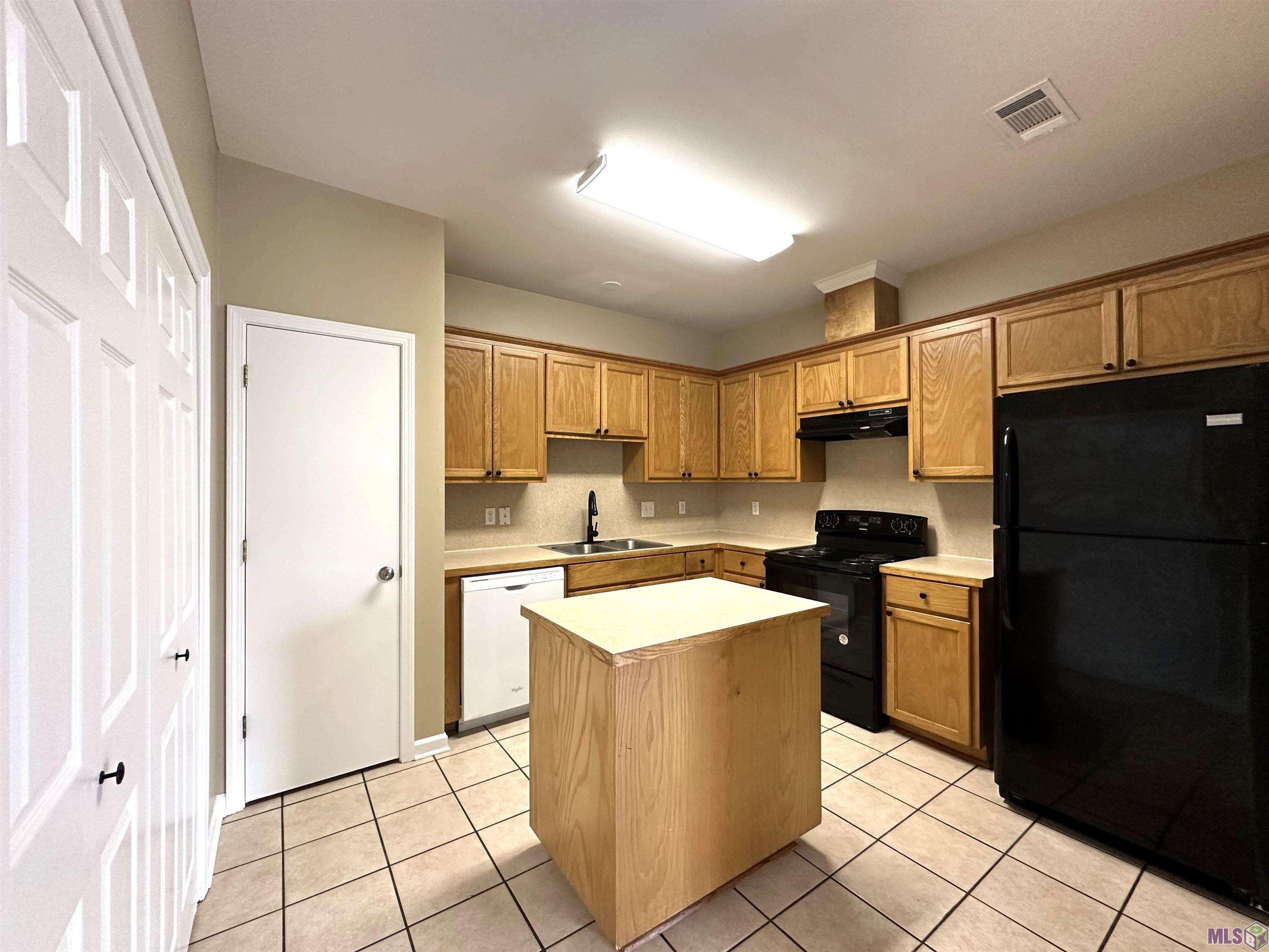 9250 Pecan Tree Drive Baton Rouge, LA 70810 - Photo 3 of 9