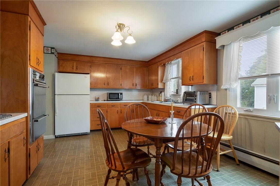 33 Granite Street Westerly, RI 02891 - Photo 17 of 45