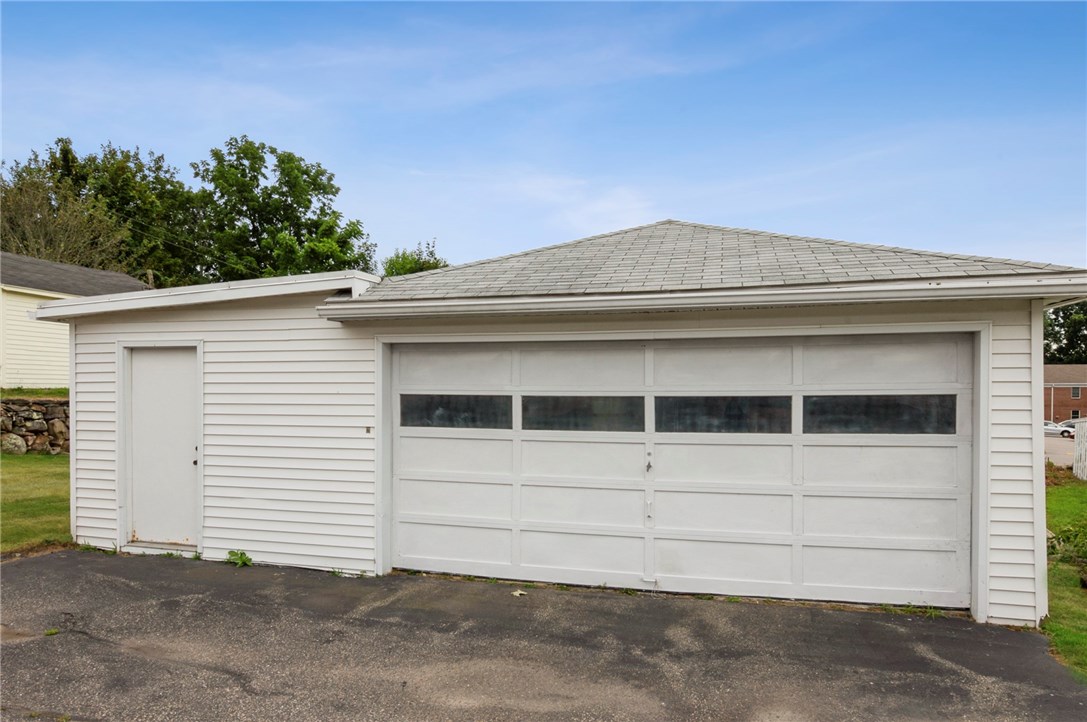 33 Granite Street Westerly, RI 02891 - Photo 41 of 45