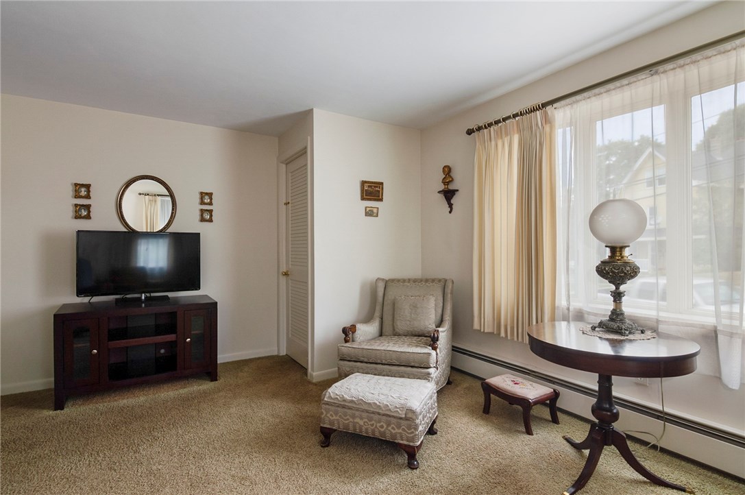 33 Granite Street Westerly, RI 02891 - Photo 8 of 45