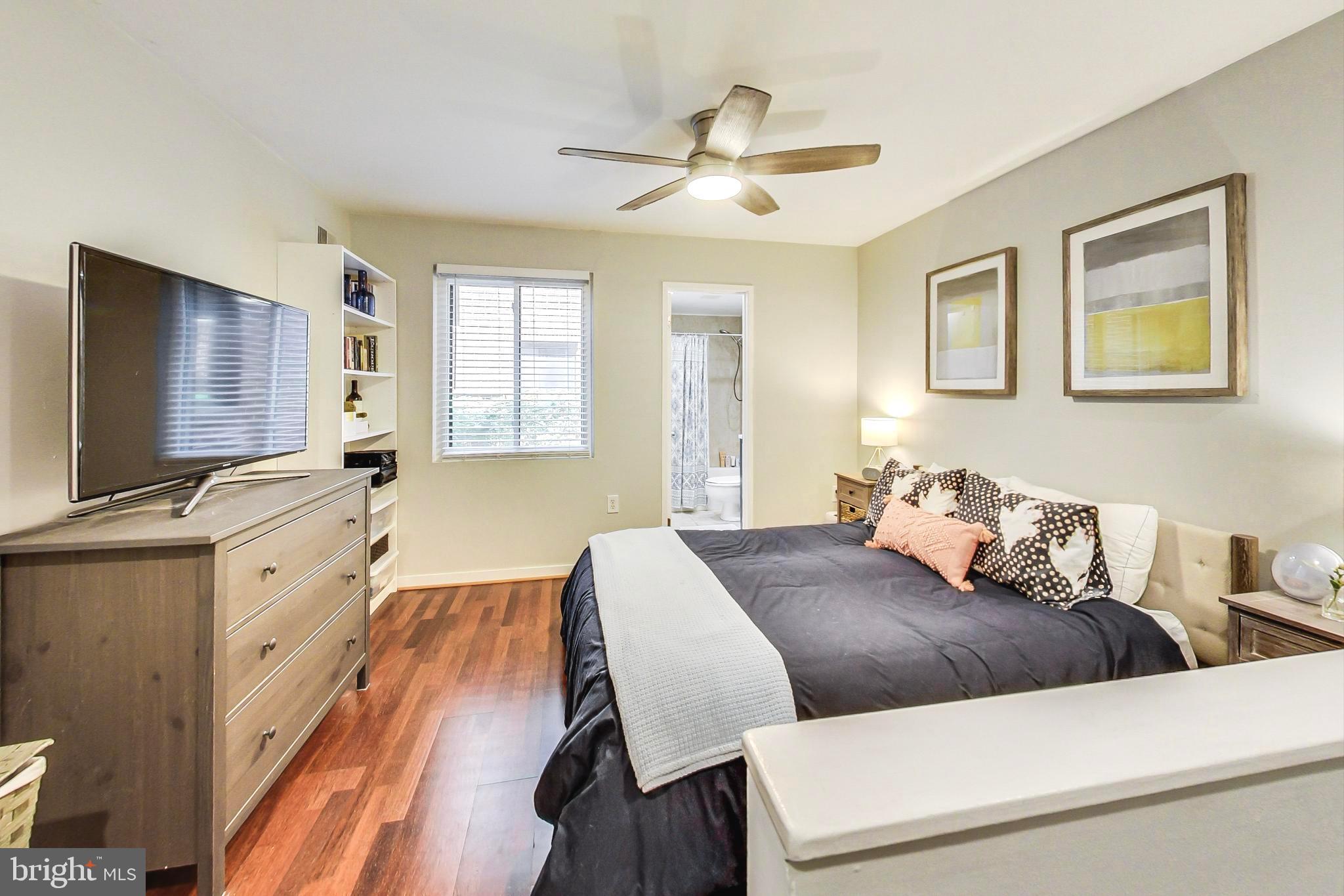 1810 Kalorama Road Northwest, Unit B1 Washington, DC 20009 - Photo 12 of 20