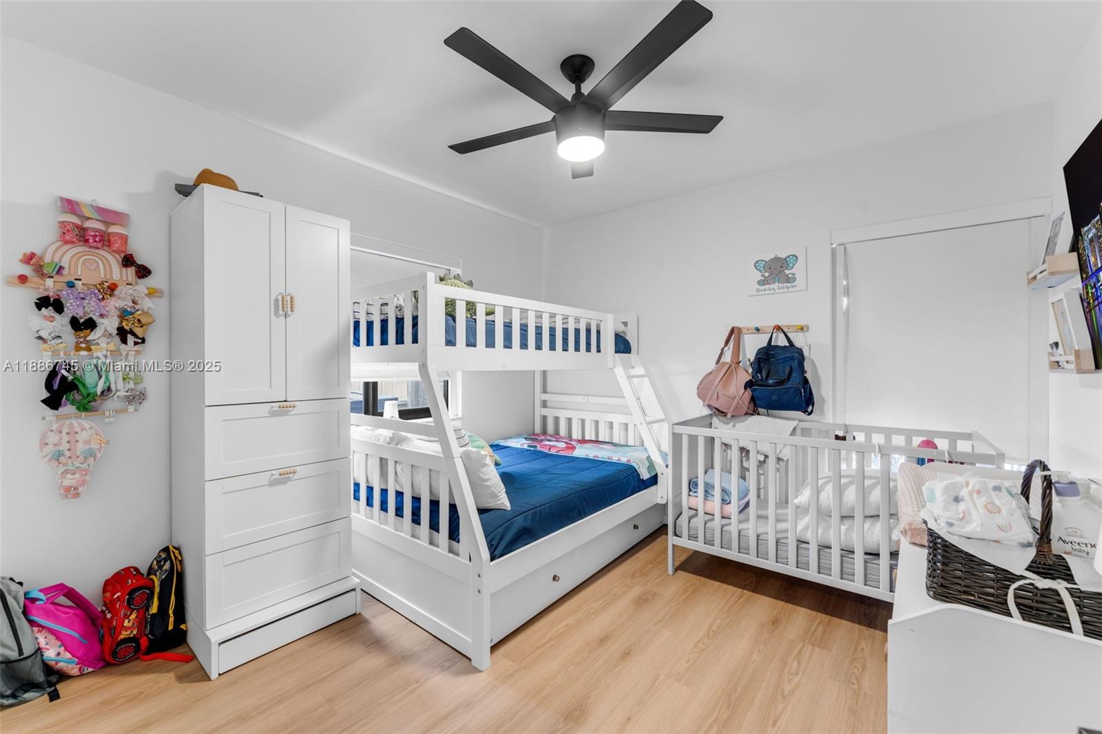 9032 Southwest 8th Terrace Miami, FL 33174 - Photo 15 of 37