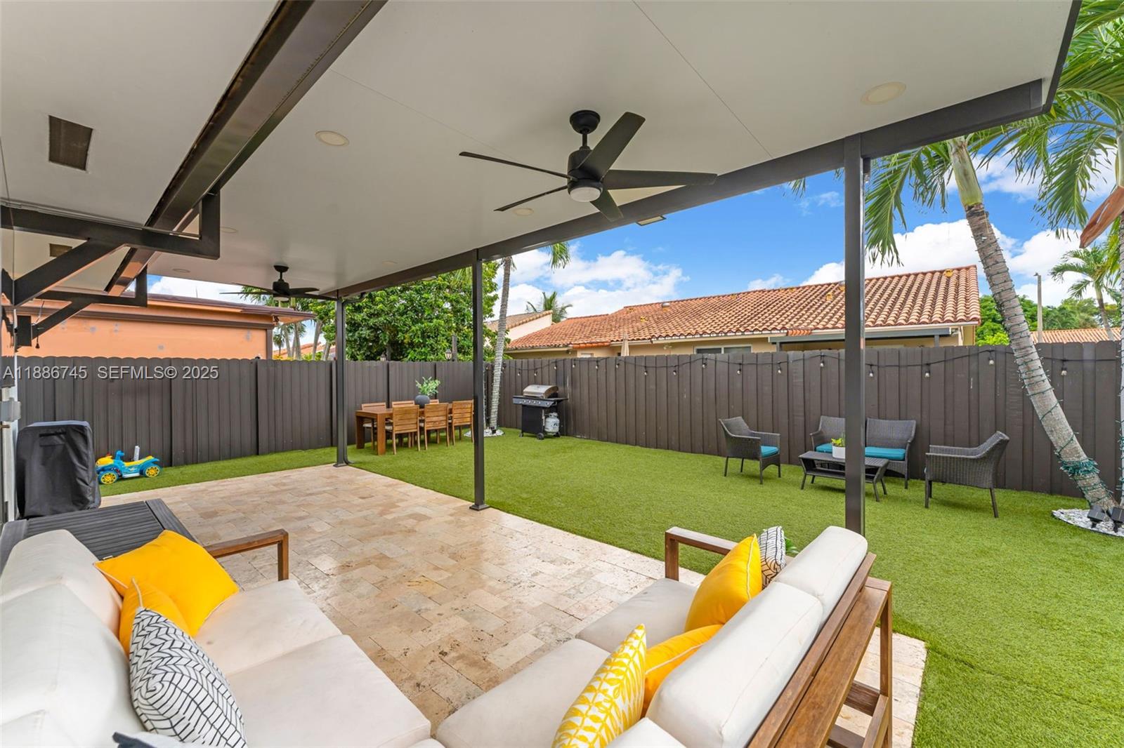 9032 Southwest 8th Terrace Miami, FL 33174 - Photo 23 of 37