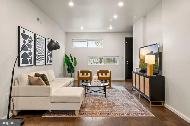 $449,000 | 529 West Jefferson Street, Philadelphia, PA 19122