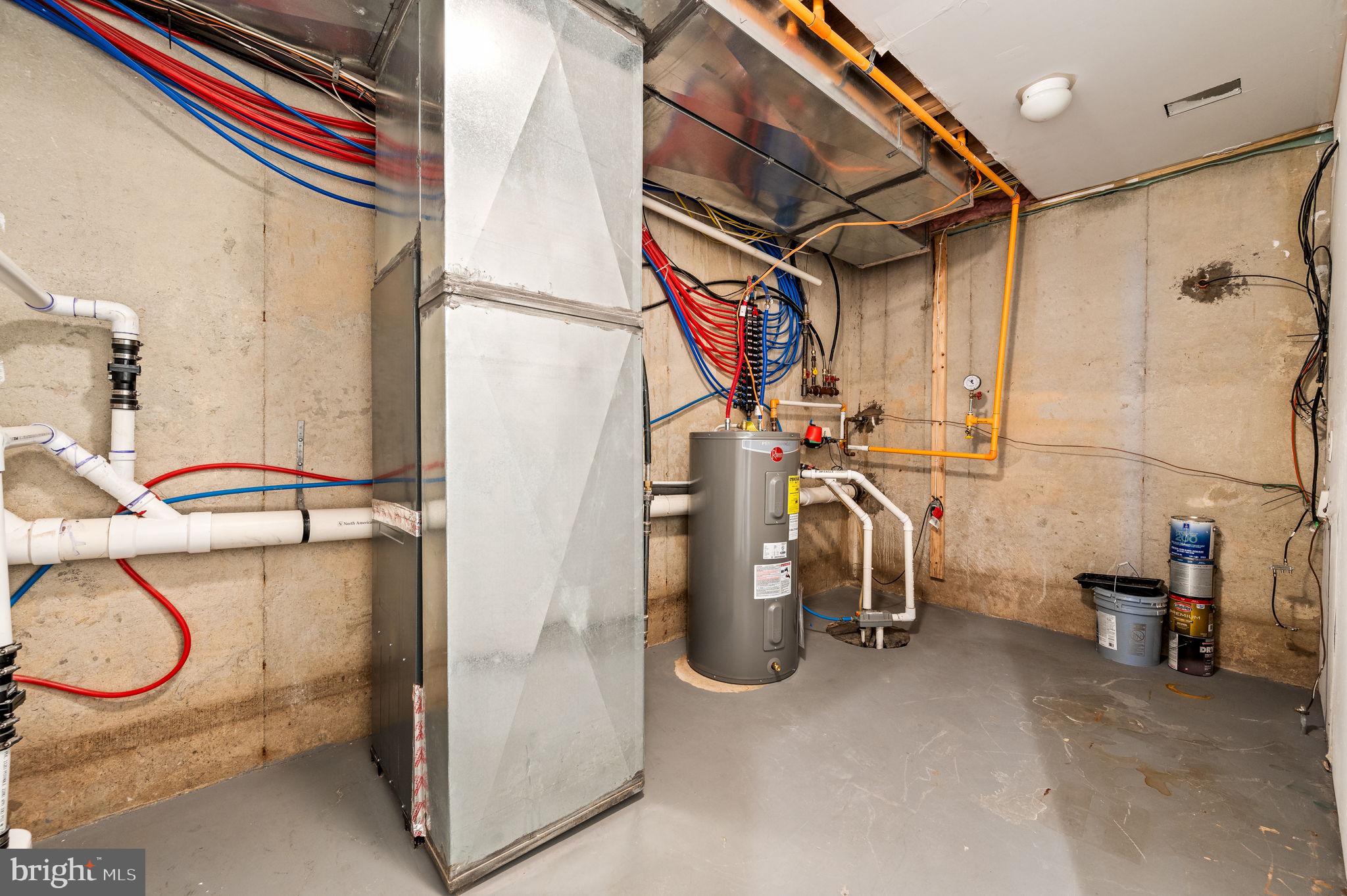 529 West Jefferson Street Philadelphia, PA 19122 - Photo 35 of 37