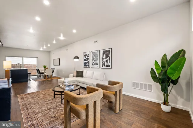 $449,000 | 529 West Jefferson Street, Philadelphia, PA 19122