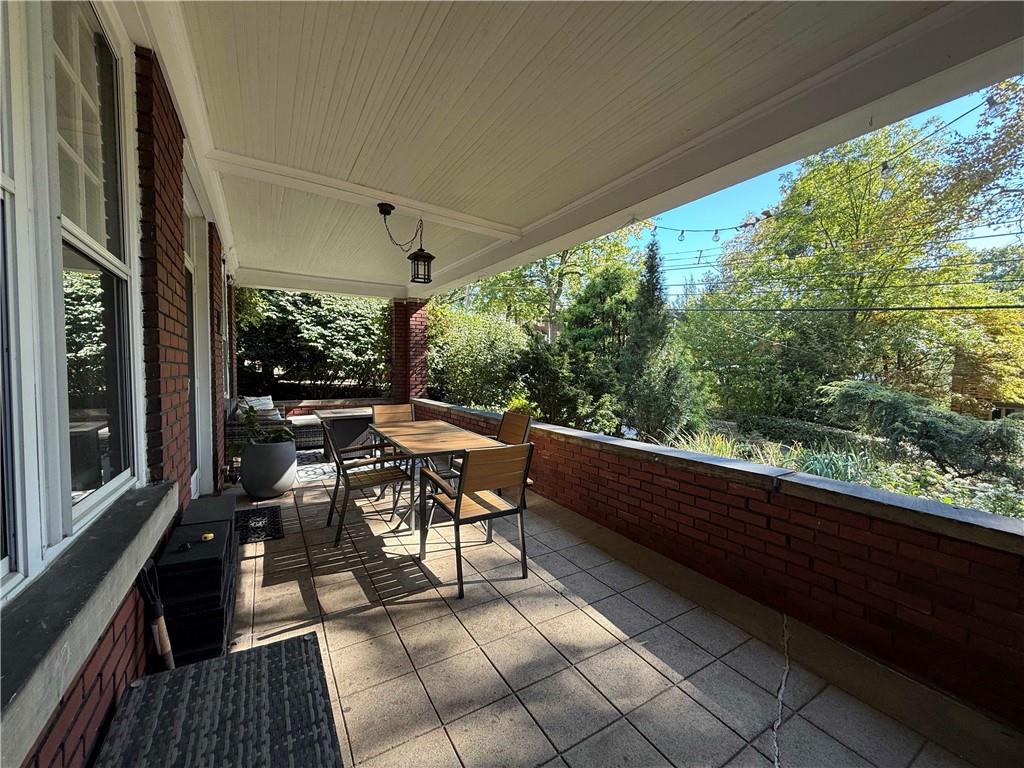 431 Locust Street Pittsburgh, PA 15218 - Photo 43 of 47 a outdoor view with sitting space