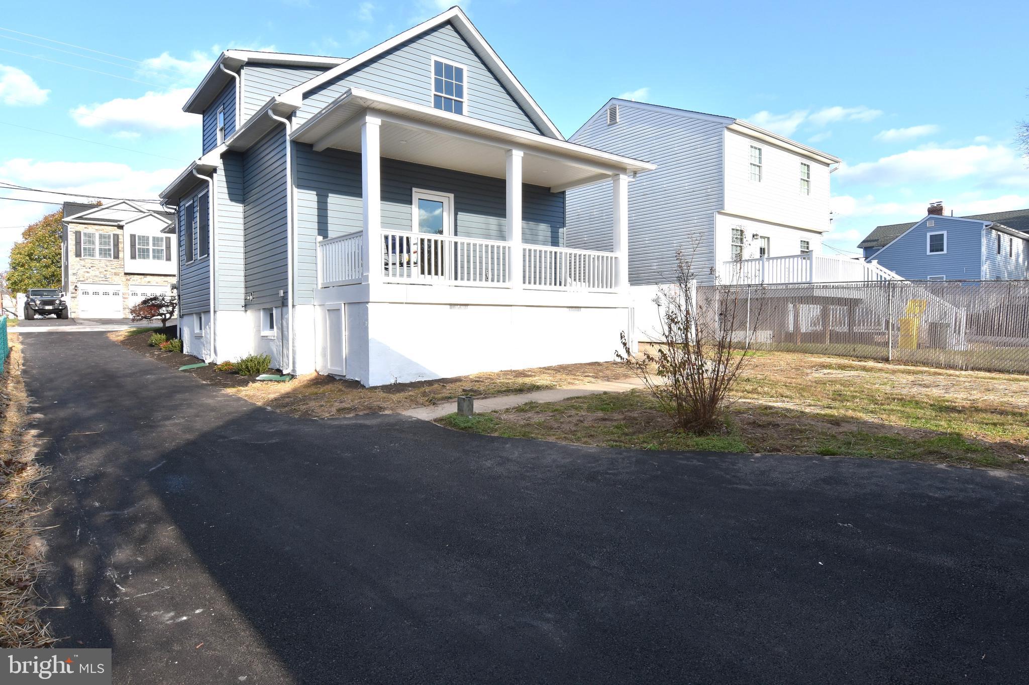8450 Church Road Pasadena, MD 21122 - Photo 27 of 29 18x7 back covered porch