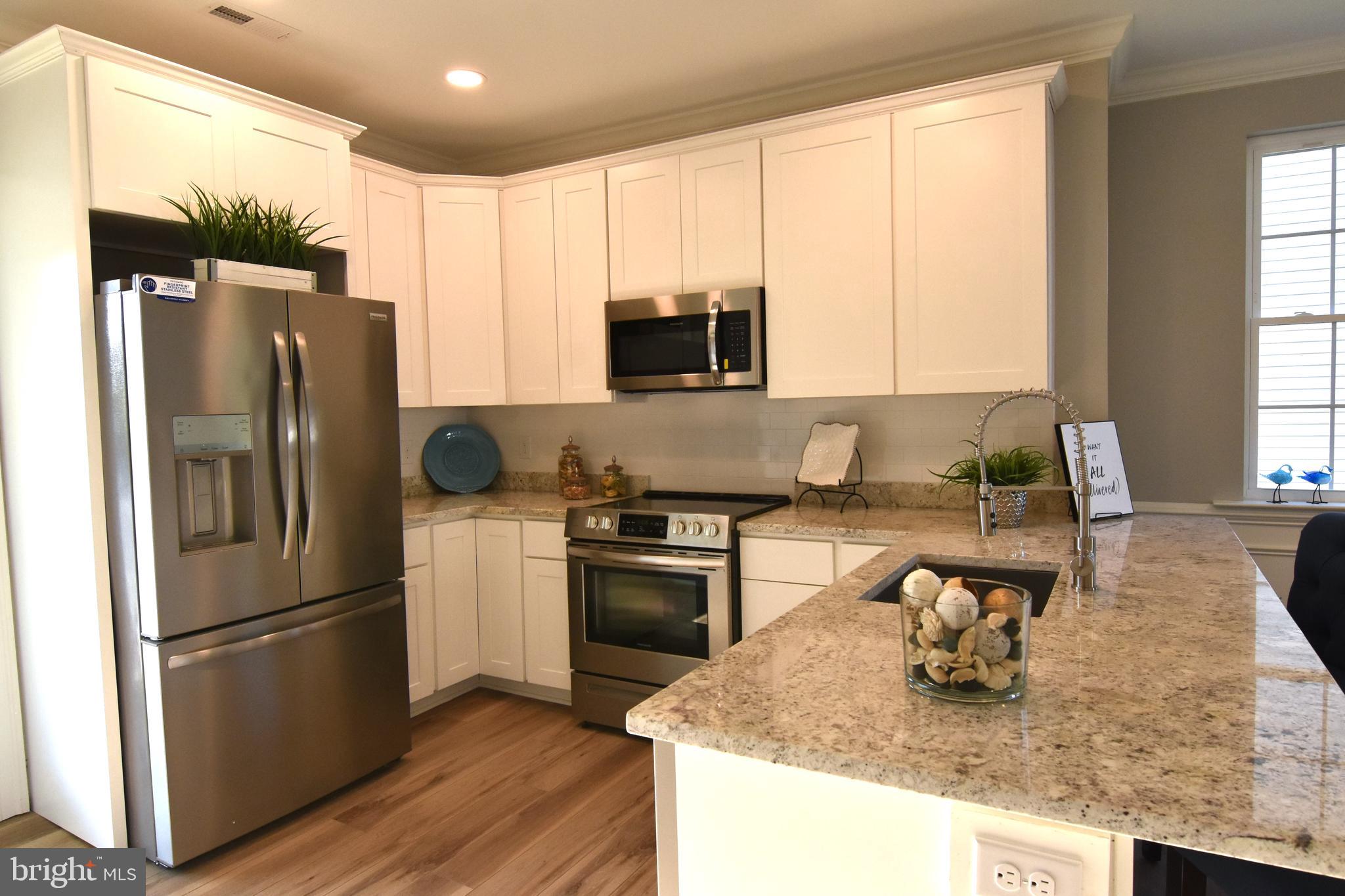 8450 Church Road Pasadena, MD 21122 - Photo 8 of 29 stainless steel appliance