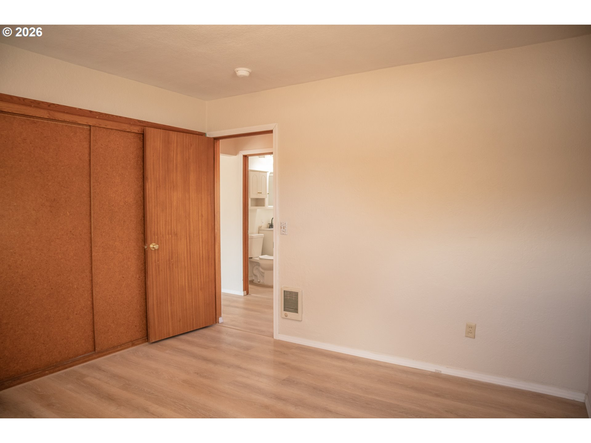 905 Chenowith Loop Road The Dalles, OR 97058 - Photo 17 of 20