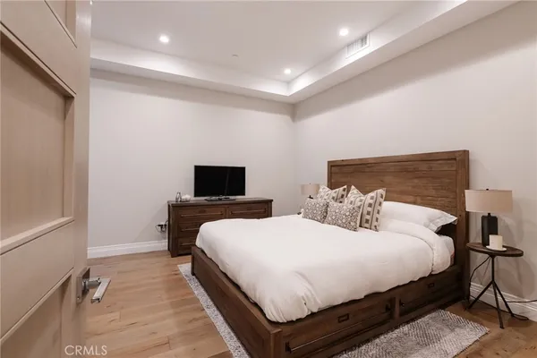 $5,999,000 | 1801 Oak Avenue, Manhattan Beach, CA 90266