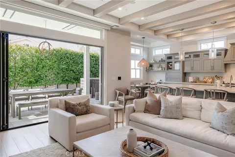 $6,250,000 | 1801 Oak Avenue, Manhattan Beach, CA 90266