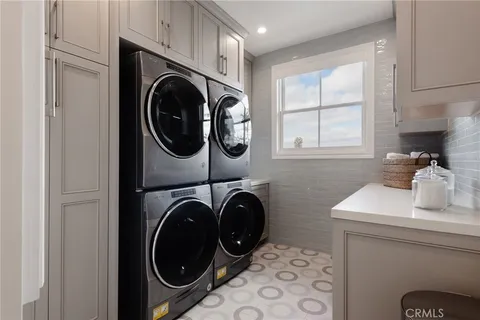 $6,250,000 | 1801 Oak Avenue, Manhattan Beach, CA 90266